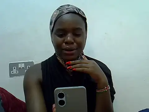 Snapshot of dirtyshowgirl chatting on 07-06-26, 06:54 dirtyshowgirl online show from 07-06-26, 06:54