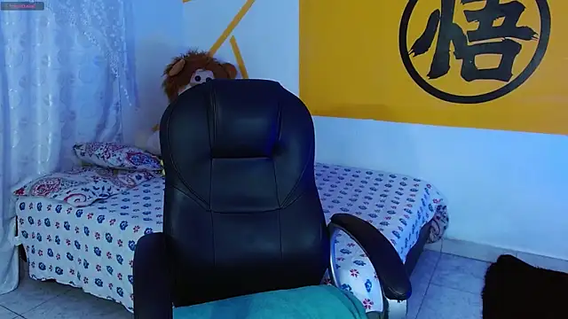 Snapshot of Matthew_Boy_ chatting on 12-21-24, 05:14 Matthew Boy  online show from 12-21-24, 05:14