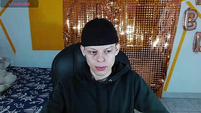 Snapshot of Matthew_Boy_ chatting on 01-25-25, 05:29 Matthew Boy  online show from 01-25-25, 05:29