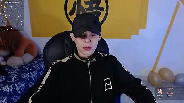 Snapshot of Matthew_Boy_ chatting on 02-02-25, 04:48 Matthew Boy  online show from 02-02-25, 04:48