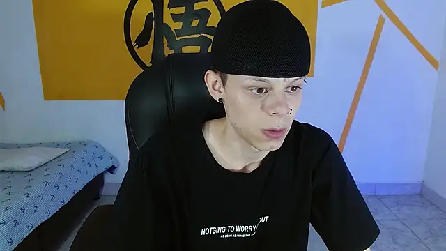 Snapshot of Matthew_Boy_ chatting on 02-07-25, 11:34 Matthew Boy  online show from 02-07-25, 11:34