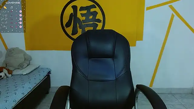 Snapshot of Matthew_Boy_ chatting on 02-13-25, 05:16 Matthew Boy  online show from 02-13-25, 05:16