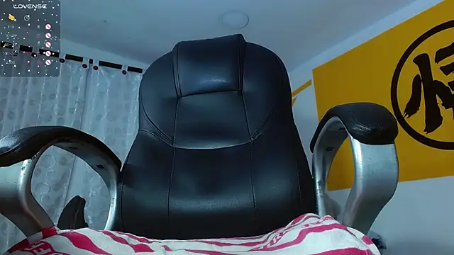 Snapshot of Matthew_Boy_ chatting on 02-13-25, 08:17 Matthew Boy  online show from 02-13-25, 08:17