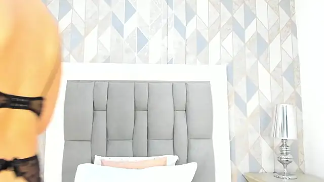 Snapshot of anais_cooper chatting on 01-13-25, 11:41 anais cooper online show from 01-13-25, 11:41