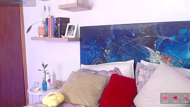 SusyAlvarez online show from 10-22-25, 10:53