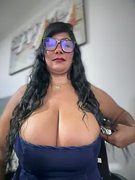 Saorii kiido online show from 02-05-25, 02:29