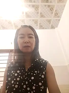 Snapshot of Sexy-ladyboobs20 chatting on 11-12-25, 02:01 Sexy-ladyboobs20 online show from 11-12-25, 02:01