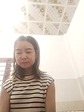 Snapshot of Sexy-ladyboobs20 chatting on 11-13-25, 01:04 Sexy-ladyboobs20 online show from 11-13-25, 01:04