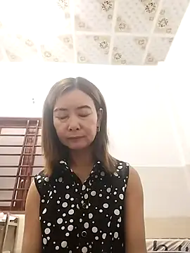 Snapshot of Sexy-ladyboobs20 chatting on 11-17-25, 01:22 Sexy-ladyboobs20 online show from 11-17-25, 01:22