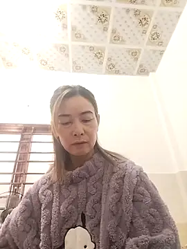 Snapshot of Sexy-ladyboobs20 chatting on 12-19-25, 01:34 Sexy-ladyboobs20 online show from 12-19-25, 01:34