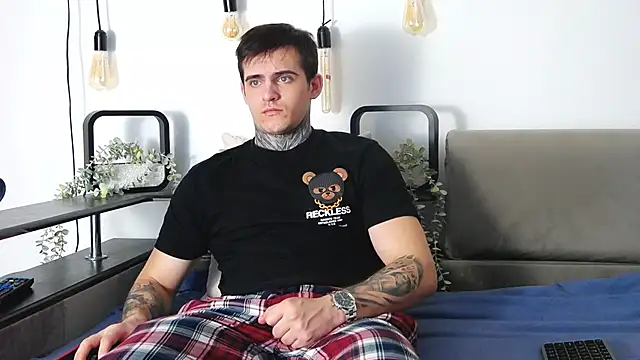 CarterCole online show from 02-03-25, 11:31