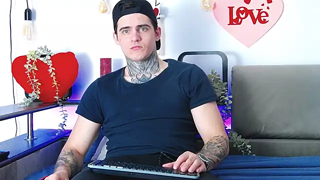 CarterCole online show from 02-06-25, 06:51