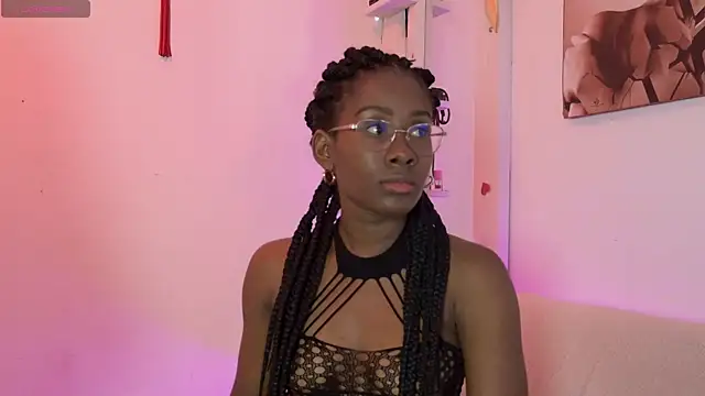 Snapshot of _exoticcouple69_ chatting on 10-30-25, 12:06 exoticcouple69 online show from 10-30-25, 12:06