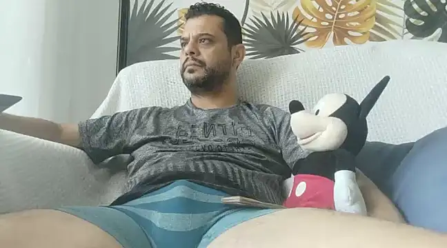 Snapshot of HornyBeachBoyBR chatting on 02-10-25, 01:55 HornyBeachBoyBR online show from 02-10-25, 01:55