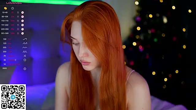 Snapshot of KleinGlif chatting on 12-28-24, 09:09 KleinGlif online show from 12-28-24, 09:09