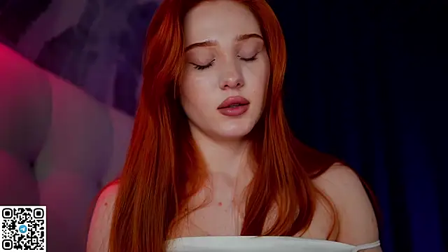 Snapshot of KleinGlif chatting on 01-10-25, 12:04 KleinGlif online show from 01-10-25, 12:04