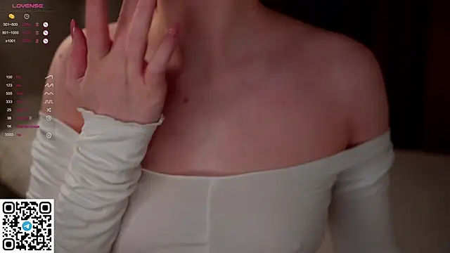 Snapshot of KleinGlif chatting on 02-17-25, 05:04 KleinGlif online show from 02-17-25, 05:04