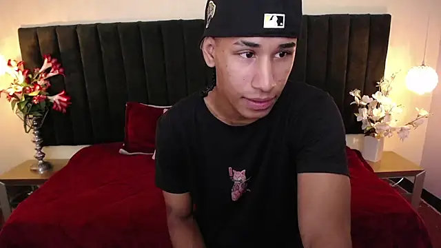 soft attraction online show from 02-14-26, 06:59