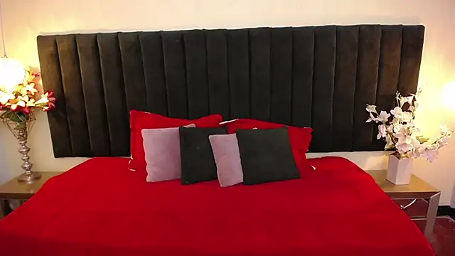 soft attraction online show from 03-31-26, 07:47