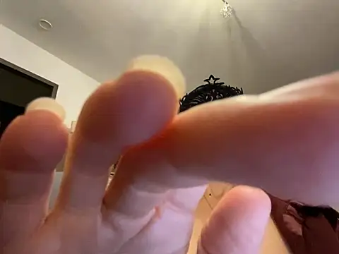 Marilou1983 online show from 01-24-25, 10:08