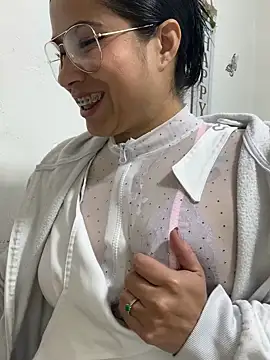 Snapshot of Sweet__Nurse1 chatting on 11-12-25, 07:03 Sweet Nurse1 online show from 11-12-25, 07:03