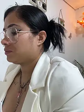 Snapshot of Sweet__Nurse1 chatting on 11-28-25, 11:29 Sweet Nurse1 online show from 11-28-25, 11:29