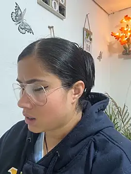 Snapshot of Sweet__Nurse1 chatting on 11-30-25, 11:25 Sweet Nurse1 online show from 11-30-25, 11:25