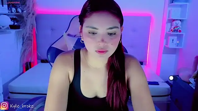 Kylie brokee online show from 03-19-26, 11:09