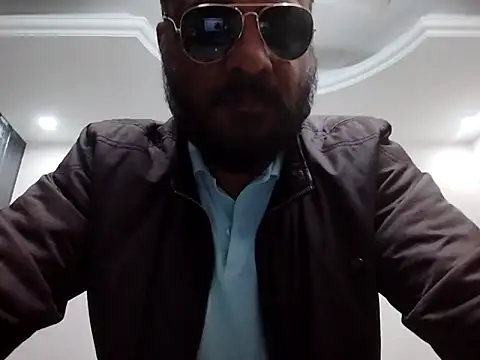 Snapshot of EthicalNight8 chatting on 12-14-25, 06:01 EthicalNight8 online show from 12-14-25, 06:01