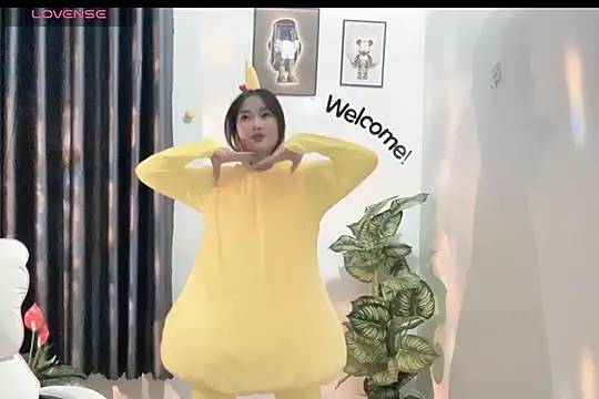  Aimy  online show from 02-25-25, 06:31