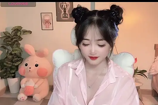  Aimy  online show from 10-17-25, 05:59