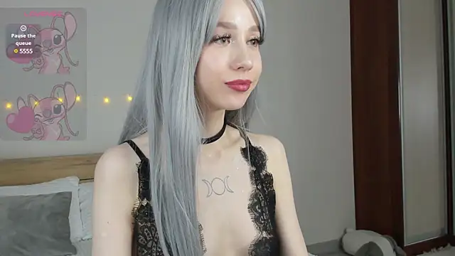 Snapshot of Amelia_Martinz chatting on 02-28-25, 04:31 Amelia Martinz online show from 02-28-25, 04:31