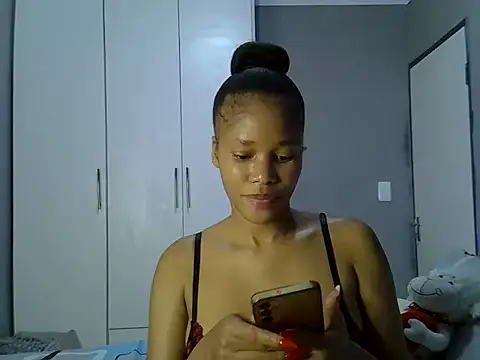 Snapshot of Sexylisa670 chatting on 04-21-26, 07:50 Sexylisa670 online show from 04-21-26, 07:50