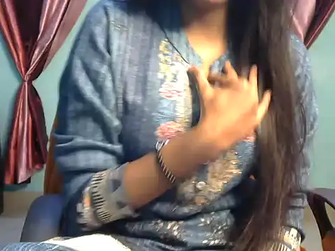Snapshot of shrishtiGill chatting on 12-07-24, 06:04 shrishtiGill online show from 12-07-24, 06:04