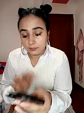 Snapshot of Juanamd1 chatting on 01-17-25, 08:24 Juanamd1 online show from 01-17-25, 08:24