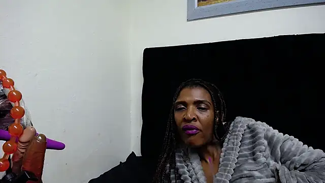 Snapshot of SpicyQueenxxxx chatting on 03-01-25, 06:43 SpicyQueenxxxx online show from 03-01-25, 06:43