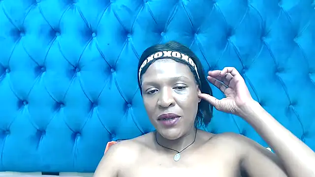 Snapshot of SpicyQueenxxxx chatting on 04-03-26, 04:27 SpicyQueenxxxx online show from 04-03-26, 04:27