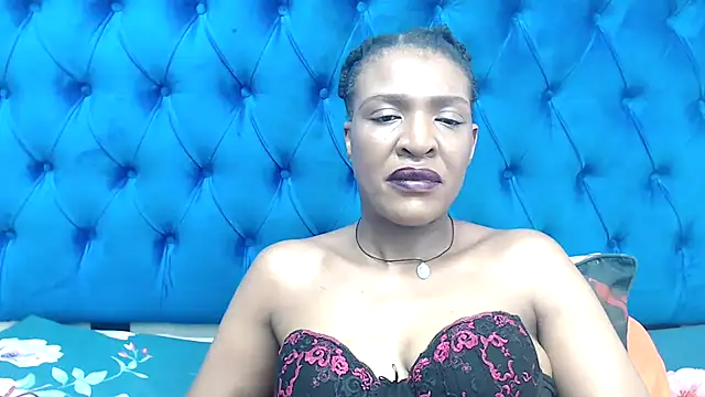 Snapshot of SpicyQueenxxxx chatting on 04-12-26, 05:56 SpicyQueenxxxx online show from 04-12-26, 05:56