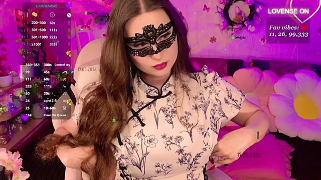 Miss SweetPeach online show from 05-17-26, 07:43