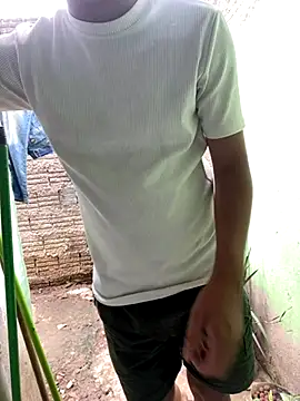 Snapshot of king_cum_ chatting on 10-17-25, 12:41 king cum online show from 10-17-25, 12:41