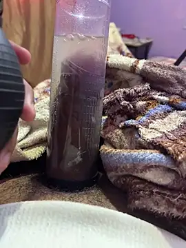 Snapshot of king_cum_ chatting on 10-23-25, 04:28 king cum online show from 10-23-25, 04:28