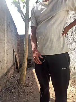 Snapshot of king_cum_ chatting on 11-04-25, 11:42 king cum online show from 11-04-25, 11:42