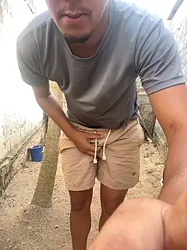 Snapshot of king_cum_ chatting on 12-15-25, 05:39 king cum online show from 12-15-25, 05:39