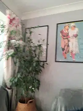 Snapshot of JulianJ50 chatting on 12-04-25, 01:09 JulianJ50 online show from 12-04-25, 01:09