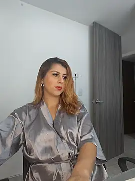 Snapshot of Nahiajhonson_ chatting on 05-20-26, 12:55 Nahiajhonson online show from 05-20-26, 12:55