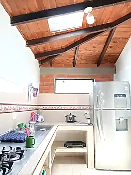 SamaraJay1 online show from 10-08-25, 03:53