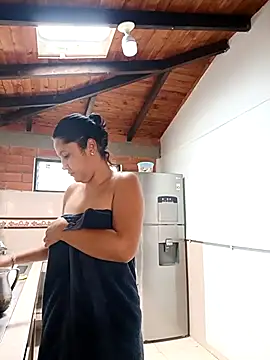 SamaraJay1 online show from 04-10-26, 02:11