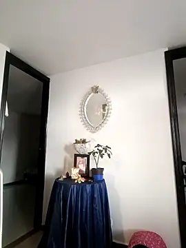 coral smitth online show from 09-17-25, 05:58