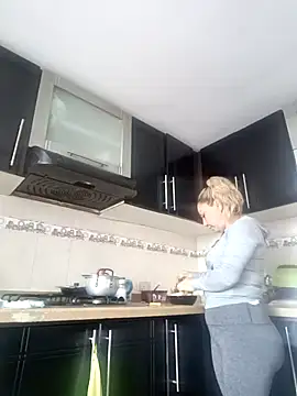 coral smitth online show from 09-25-25, 07:50