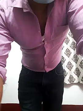 Guyinshortss online show from 04-03-26, 08:07